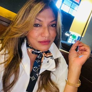 Meet your Posher, Andrea